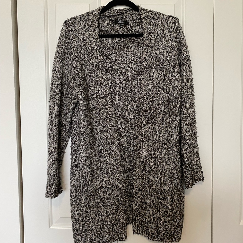 🎉5/$30 - Fuzzy long cardigan